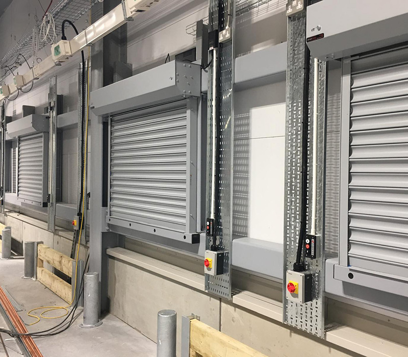 Dock leveller loading